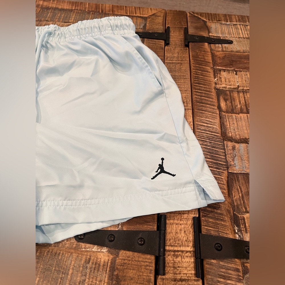 Jordan Essentials Shorts - Picture 5 of 7